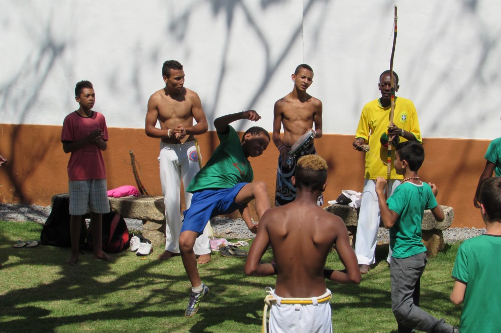 Aula Capoeira - dia consciência negra 2014
